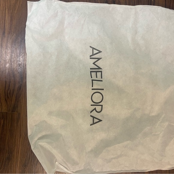 The Emily pickle ball bag by Ameliora Elegant Black Woven Tote Bag - Picture 8 of 9